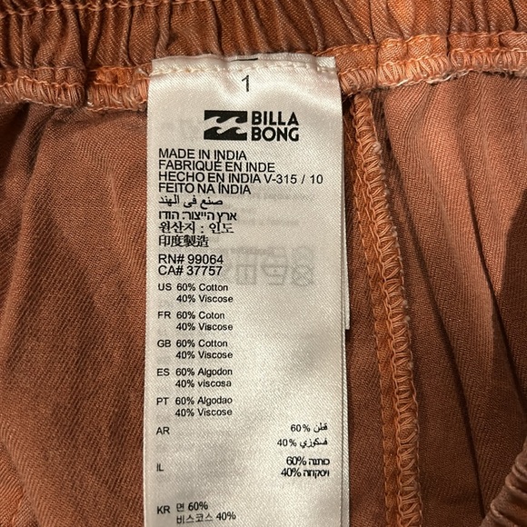 Billabong shorts, Medium - Picture 3 of 3